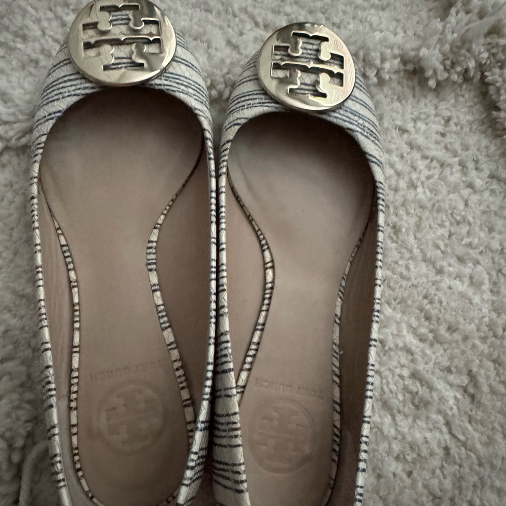 Tory Burch Women's Flats - Gold and Cream Stripes